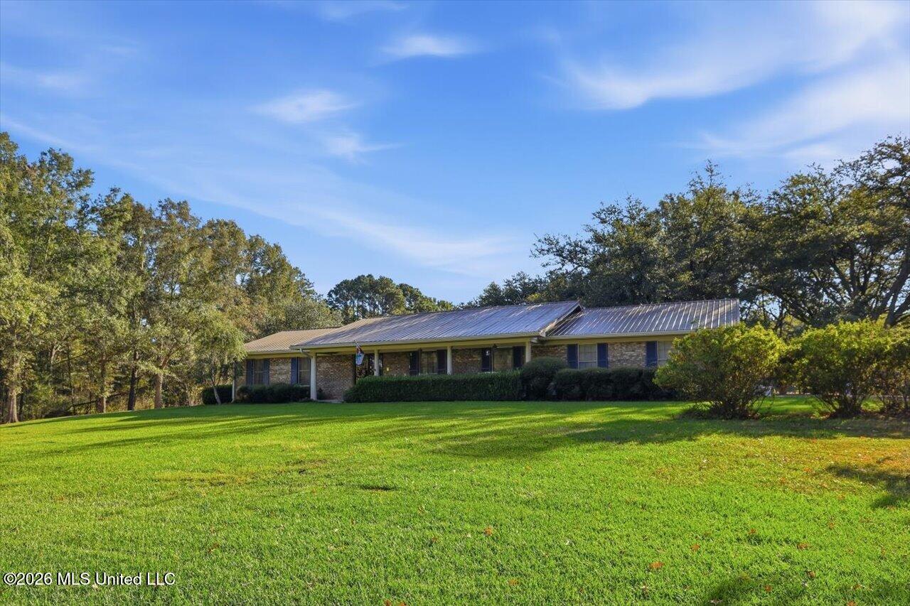 1170 Mikelle Road Jackson, MS 39212 - Photo 2 of 42 02-1170 Mikelle Rd _ Hometoursms.com