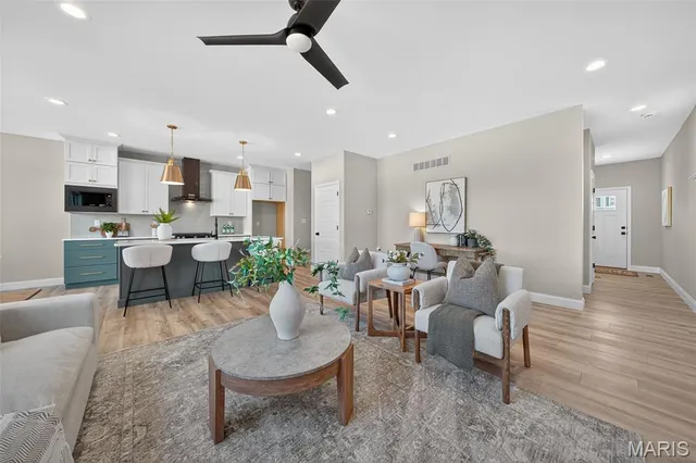 $461,735 | 41 Pheasant Ring Dr Street, St. Peters, MO 63376