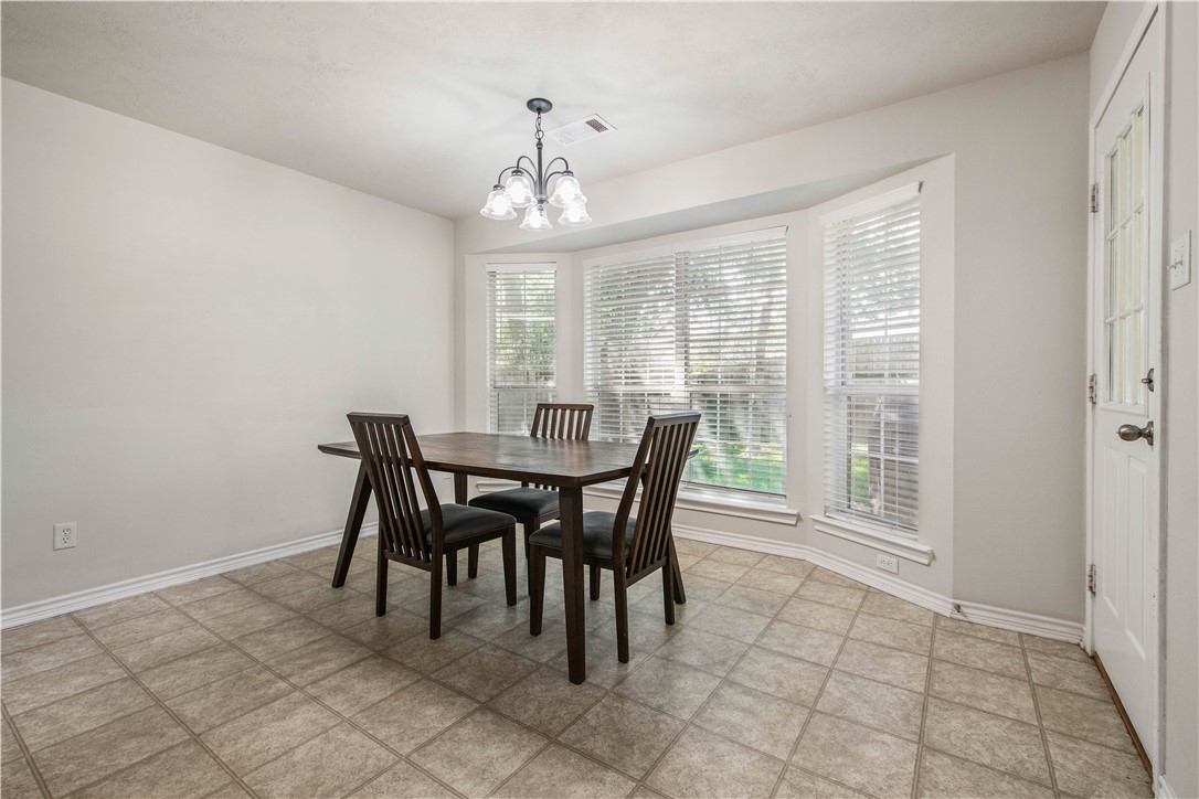 1453 Fincastle Loop College Station, TX 77845 - Photo 8 of 21
