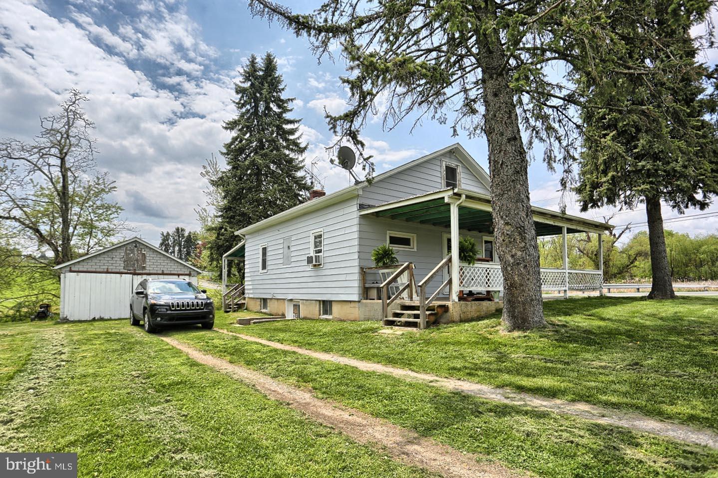 Large shed/ outbuilding