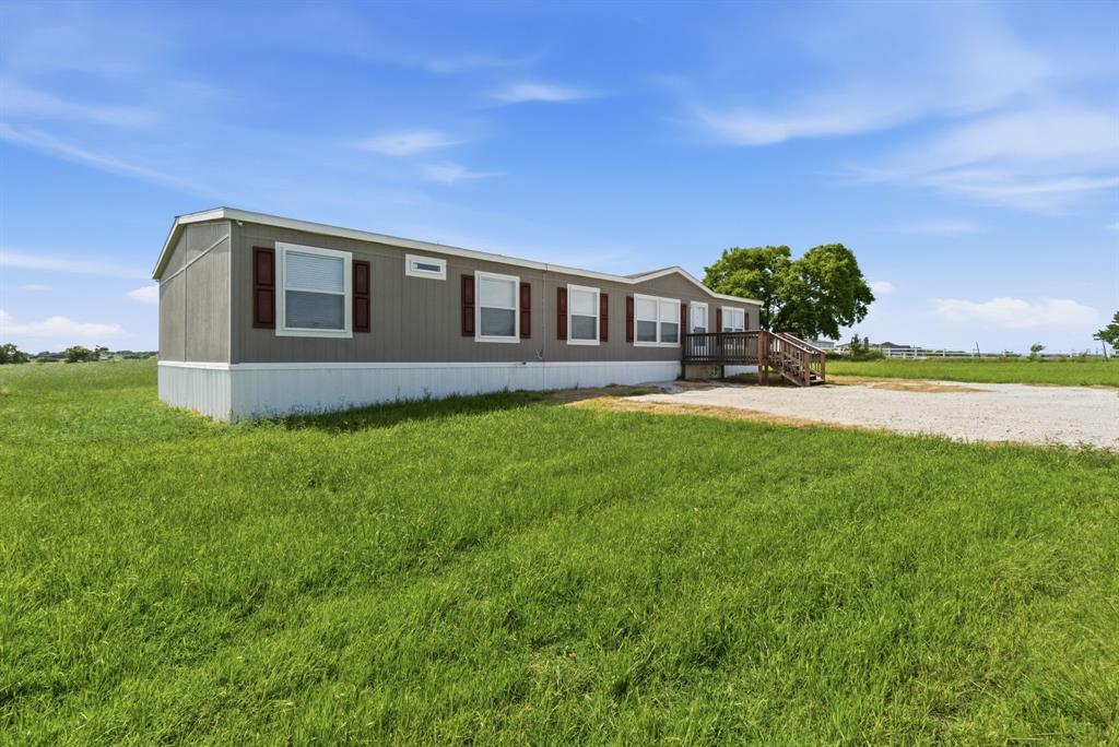 303 Mesa Ridge Decatur, TX 76234 - Photo 7 of 32