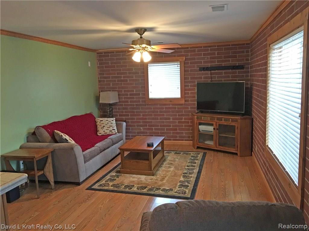 4397 Port Austin Road Caseville, MI 48725 - Photo 5 of 19 4397PtAustinLiving.jpg