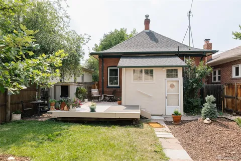 $795,000 | 210 South Emerson Street, Denver, CO 80209