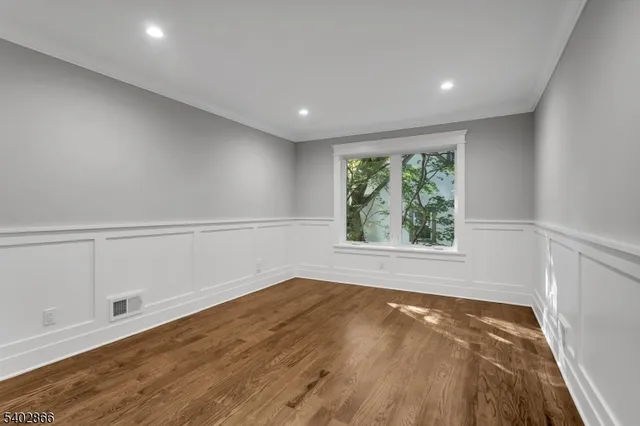 $1,375,000 | 117 West Oak Street, Bernards, NJ 07920