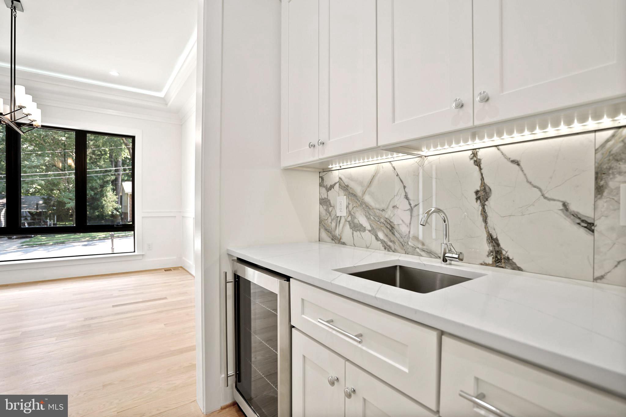 6593 Little Falls Road Arlington, VA 22213 - Photo 9 of 25 Gallery Image 9