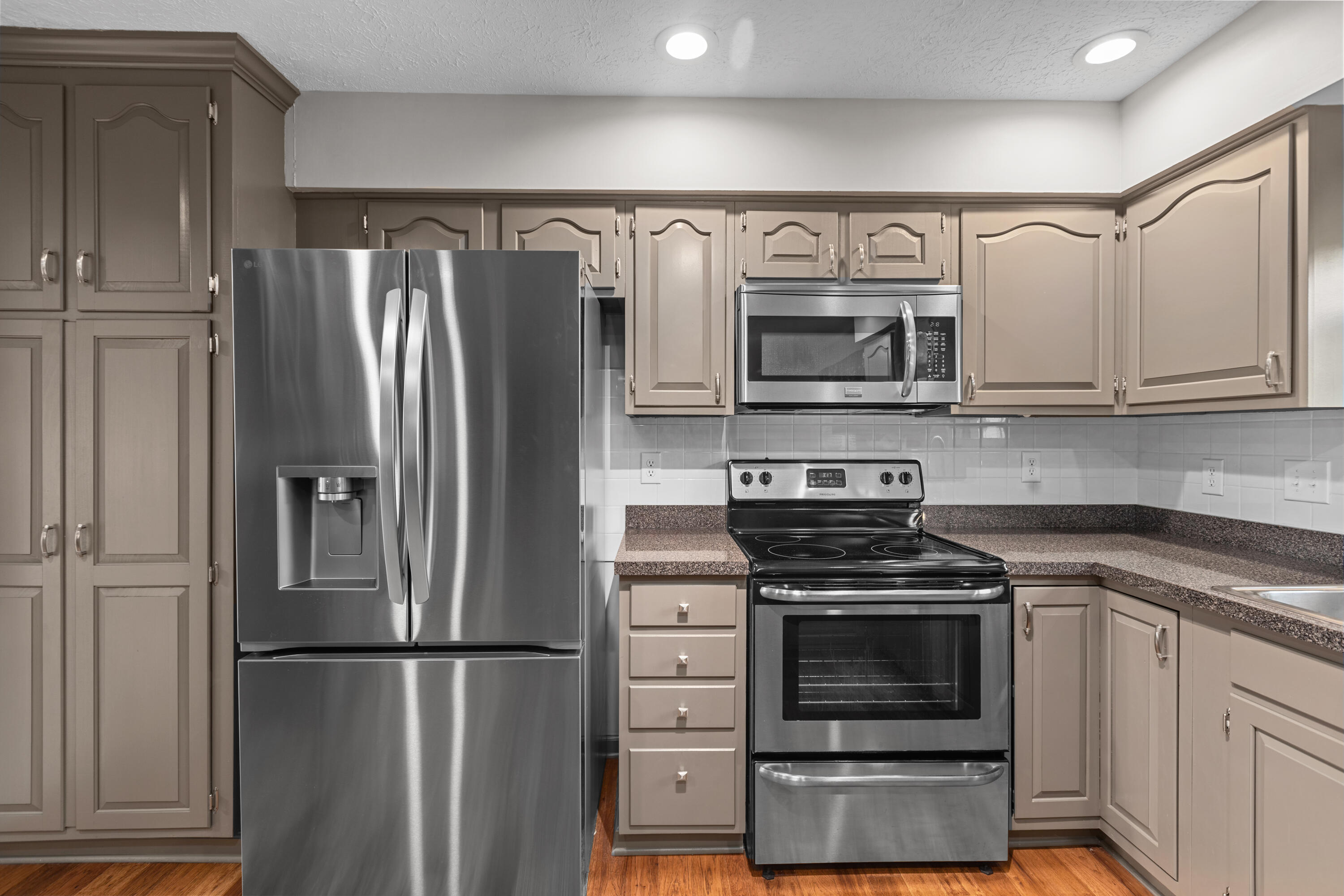 215 Delaplain Road Winchester, KY 40391 - Photo 10 of 39 kitchen