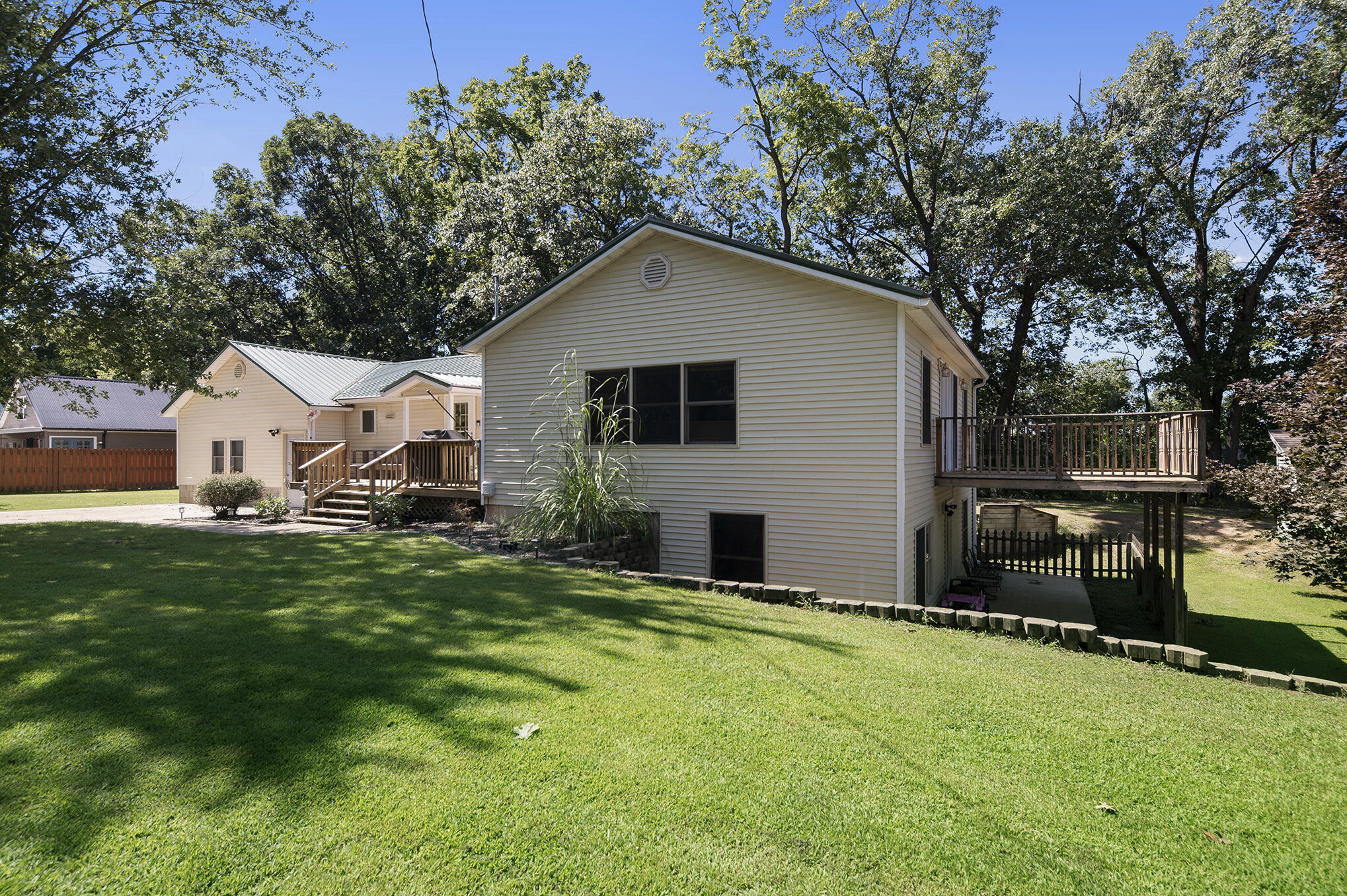 58670 River Heights Drive Three Rivers, MI 49093 - Photo 2 of 35 Converted_77