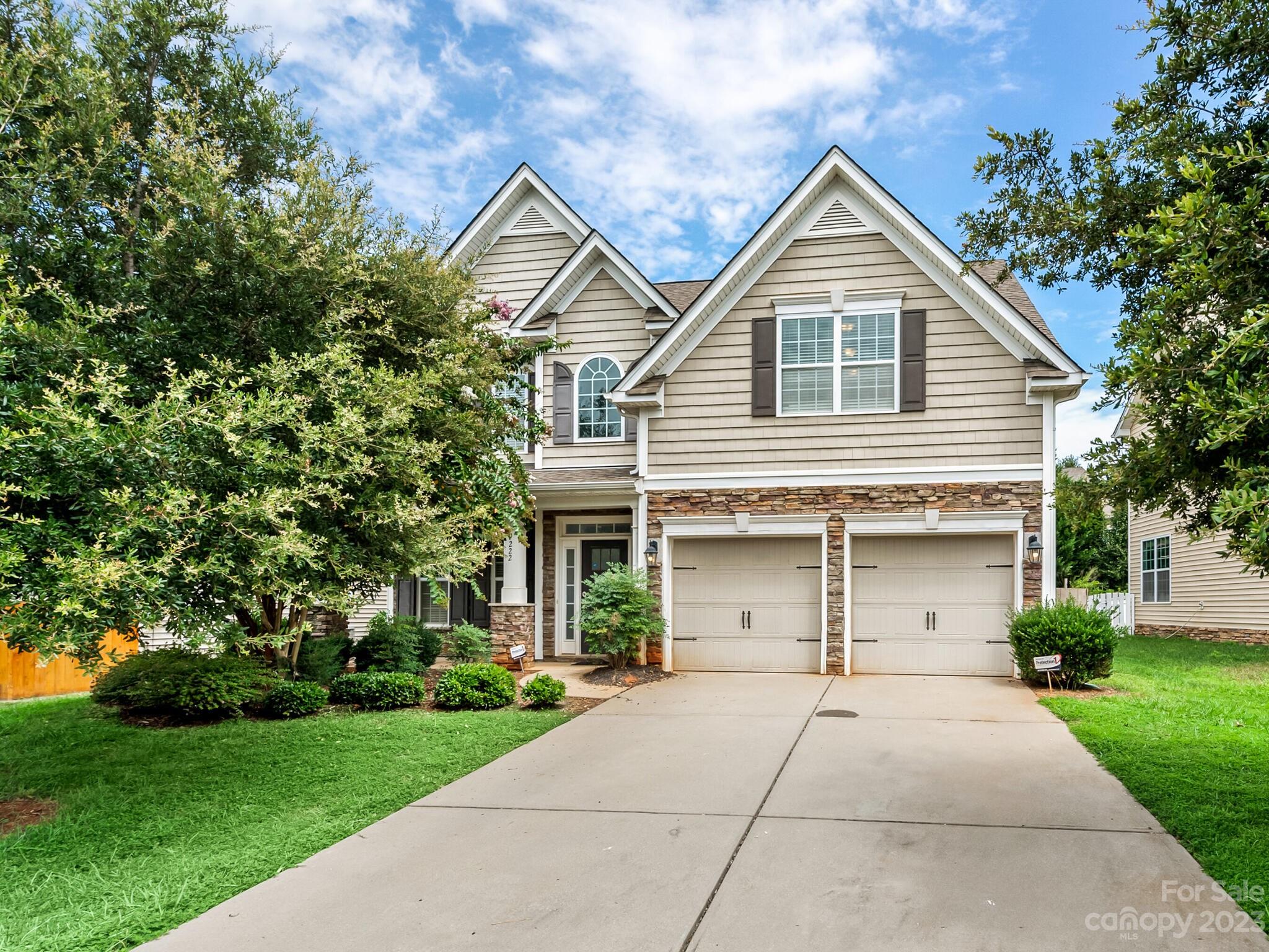 9222 Inverness Bay Road Charlotte, NC 28278 - Photo 1 of 27 Gallery Image 1