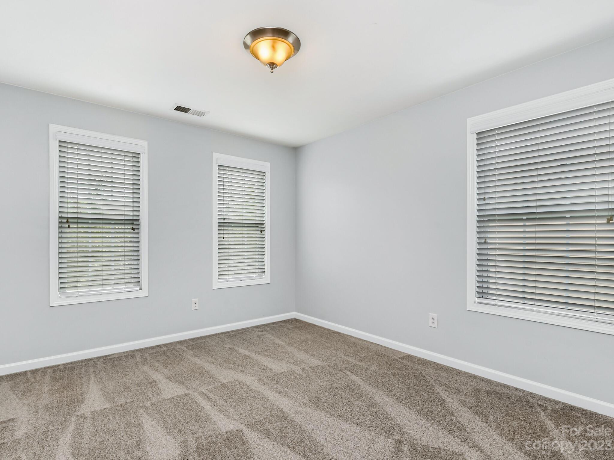 9222 Inverness Bay Road Charlotte, NC 28278 - Photo 14 of 27 Gallery Image 14