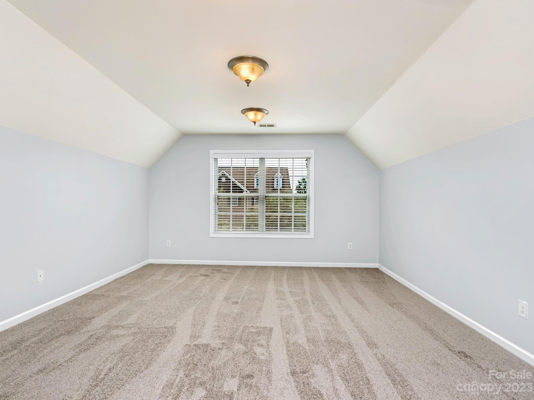 9222 Inverness Bay Road Charlotte, NC 28278 - Photo 17 of 27 Gallery Image 17