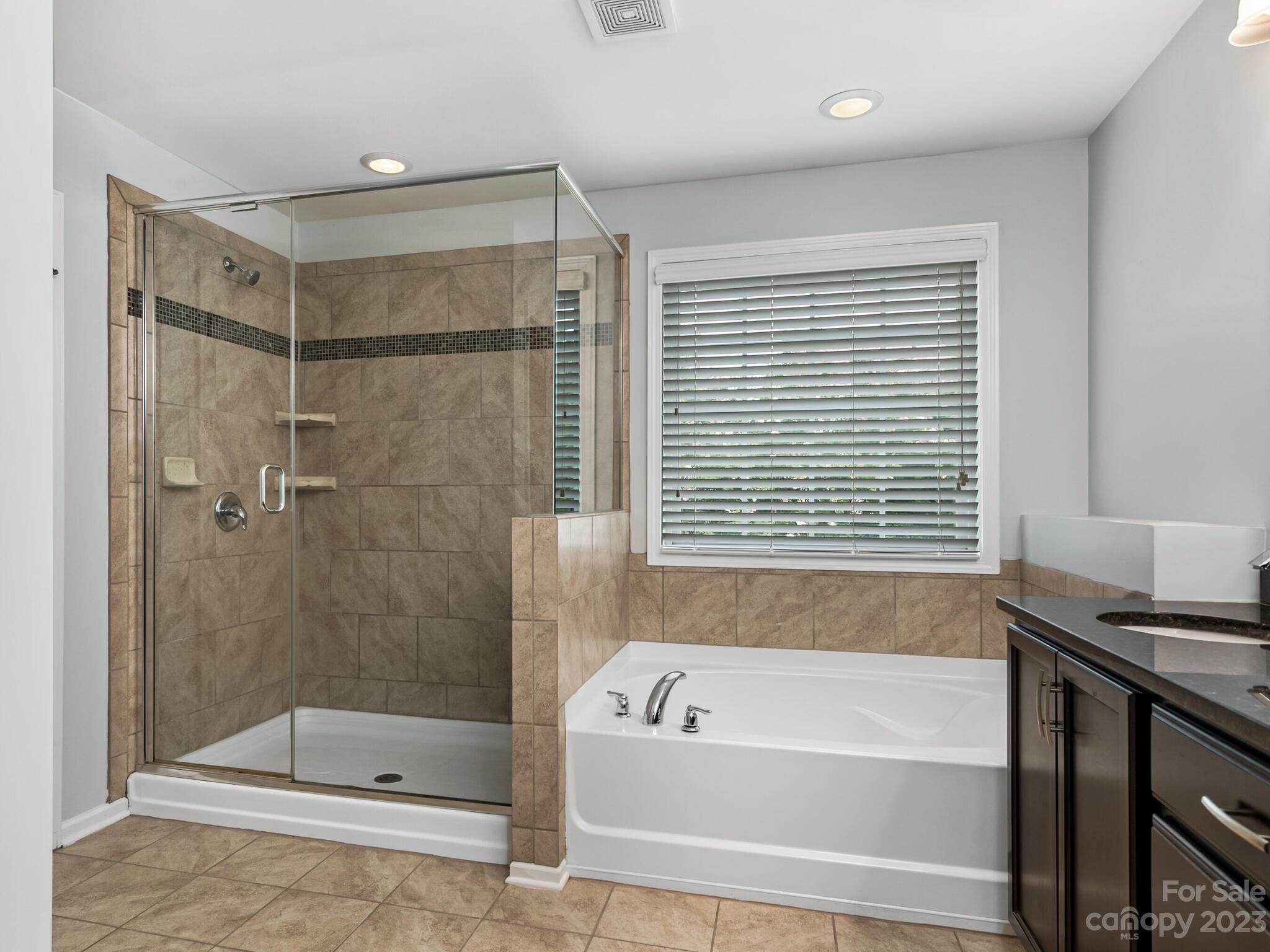 9222 Inverness Bay Road Charlotte, NC 28278 - Photo 23 of 27 Gallery Image 23