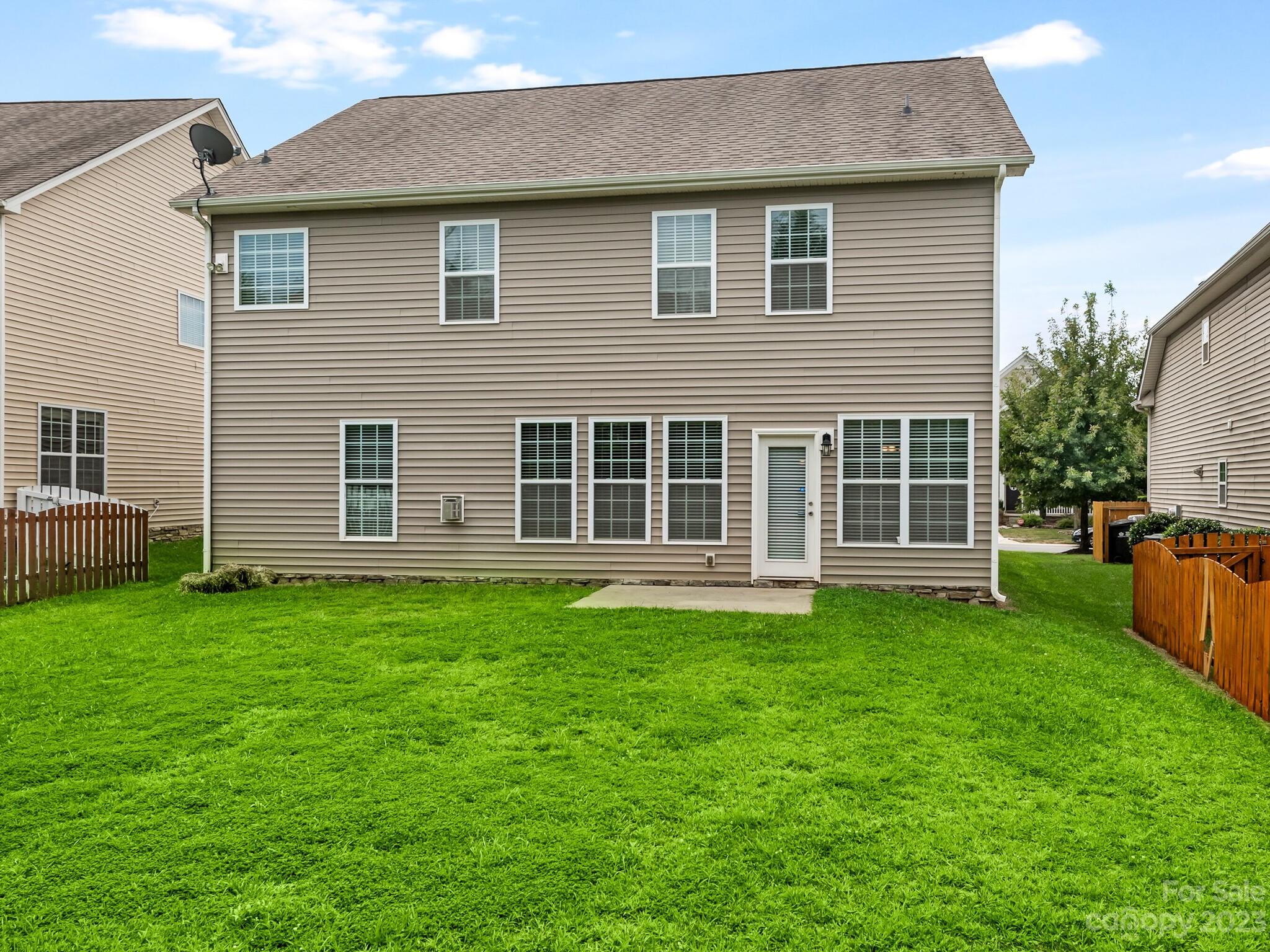 9222 Inverness Bay Road Charlotte, NC 28278 - Photo 26 of 27 Gallery Image 26