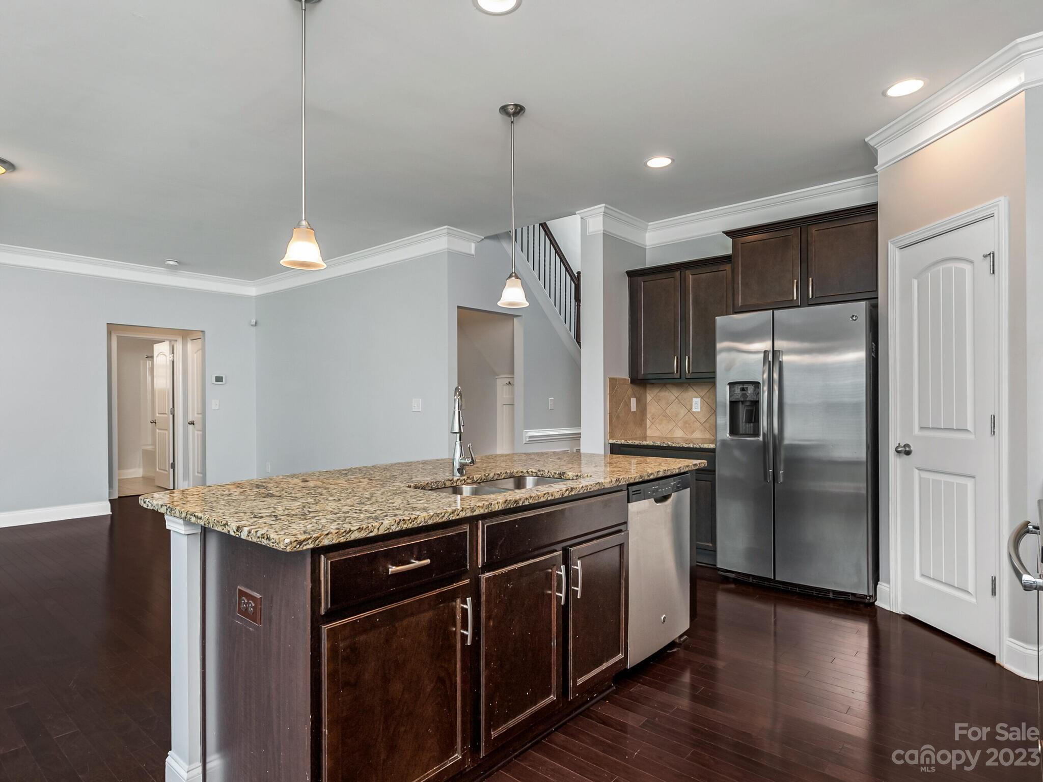 9222 Inverness Bay Road Charlotte, NC 28278 - Photo 7 of 27 Gallery Image 7