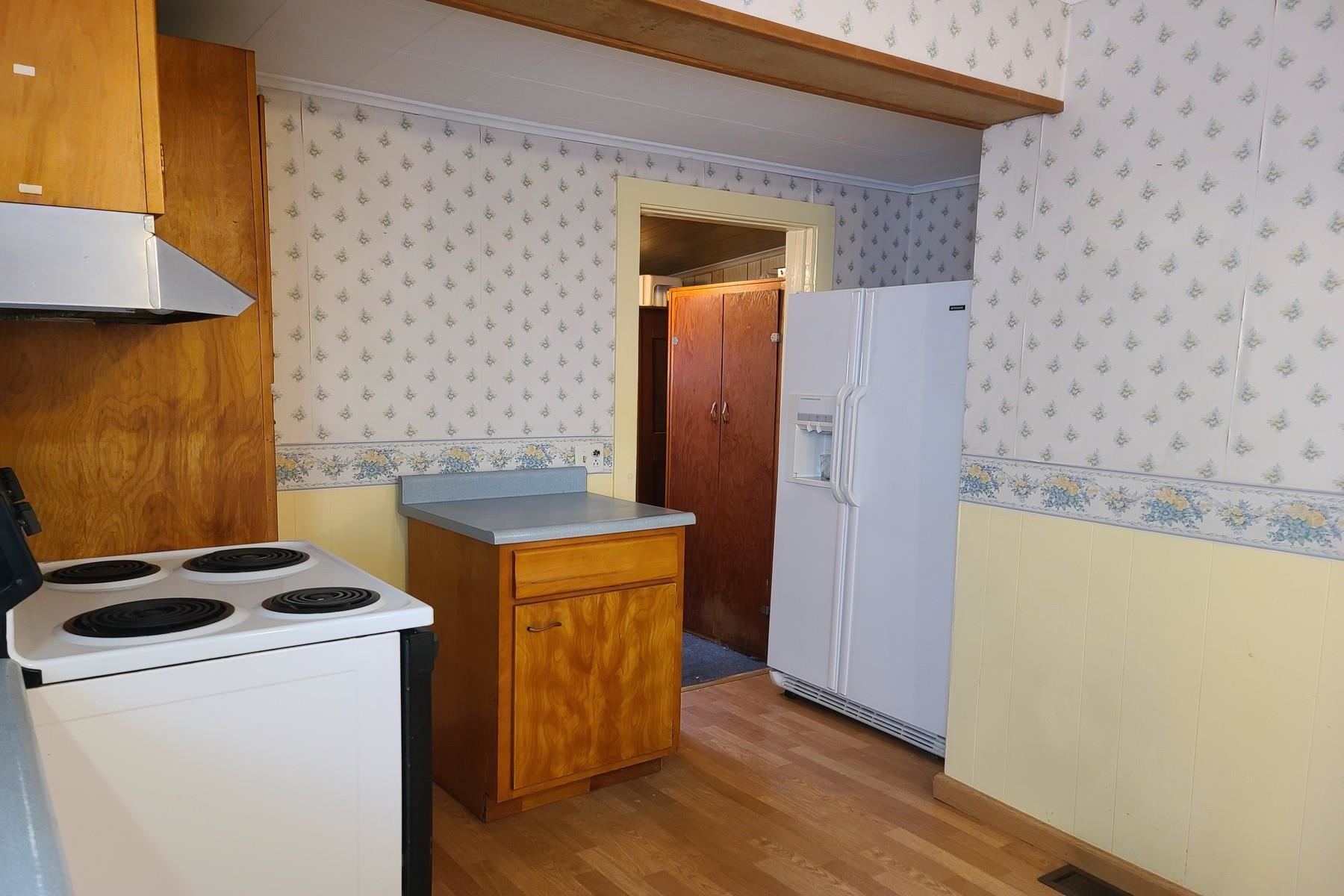 55 Baxter Street Rutland, VT 05701 - Photo 9 of 30