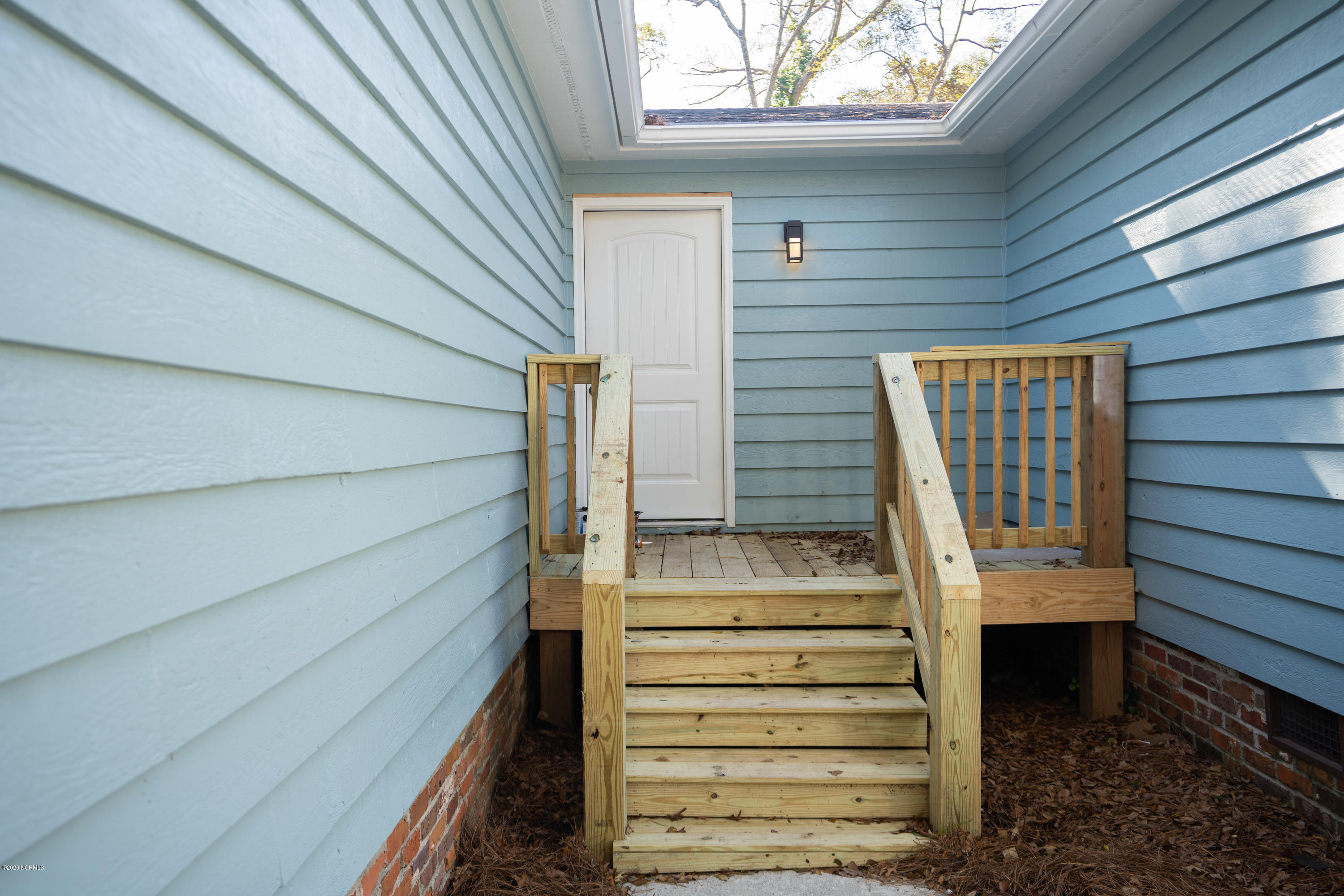 6309 Myrtle Grove Road Wilmington, NC 28409 - Photo 12 of 39 front door