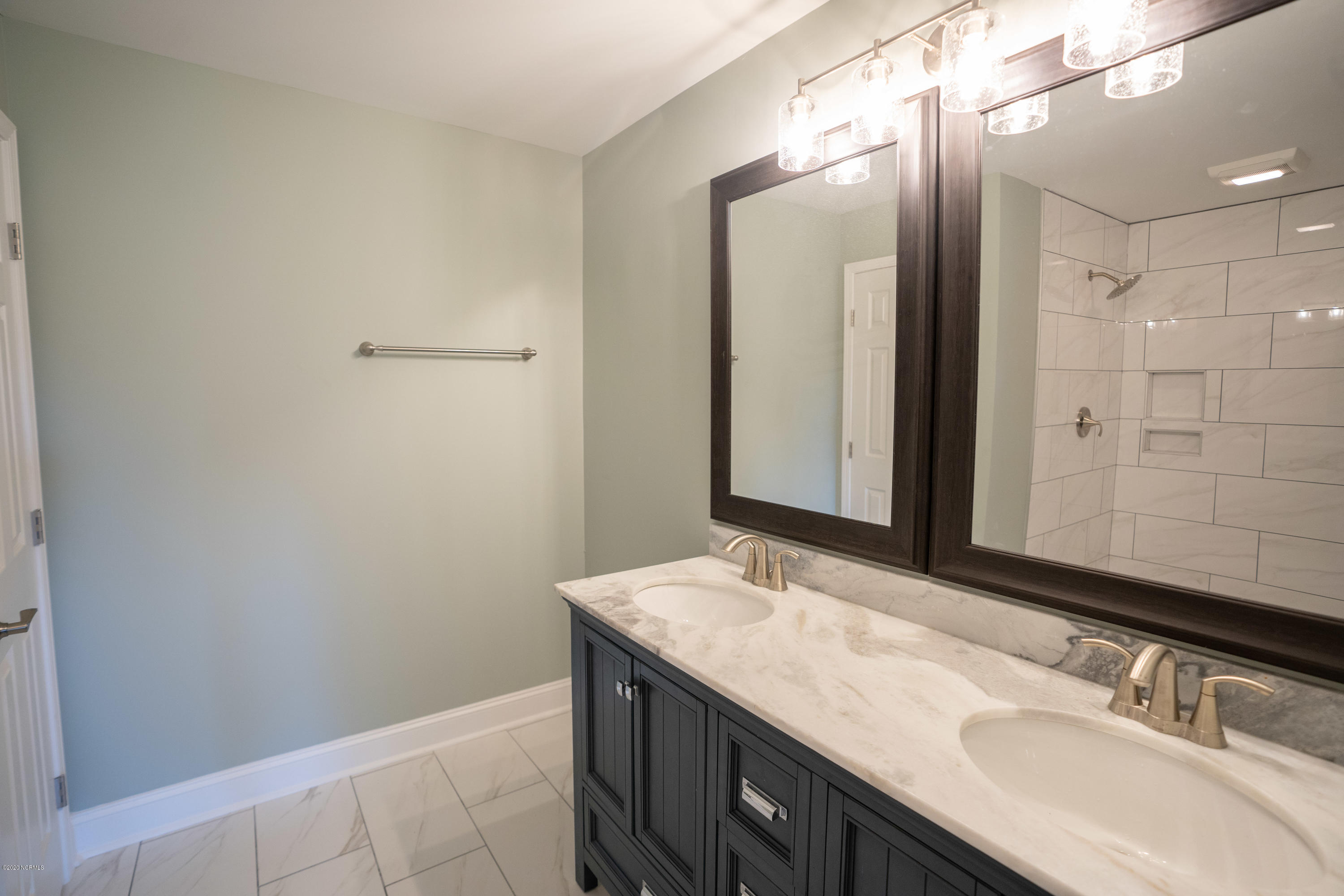6309 Myrtle Grove Road Wilmington, NC 28409 - Photo 24 of 39 master bathroom 4