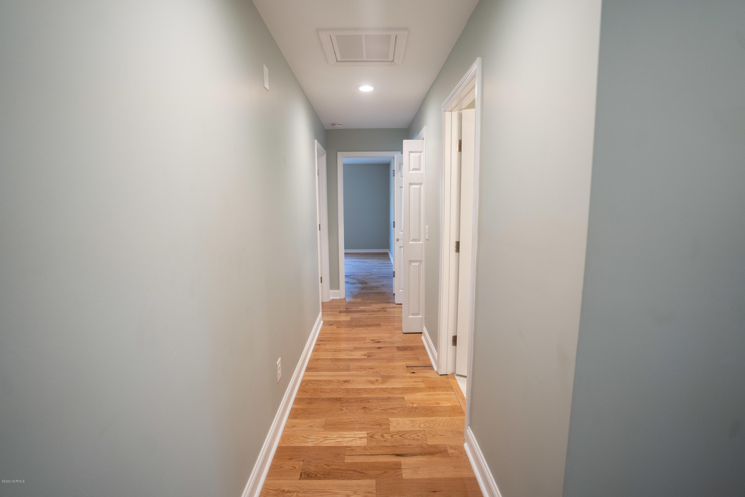 6309 Myrtle Grove Road Wilmington, NC 28409 - Photo 31 of 39 hallway