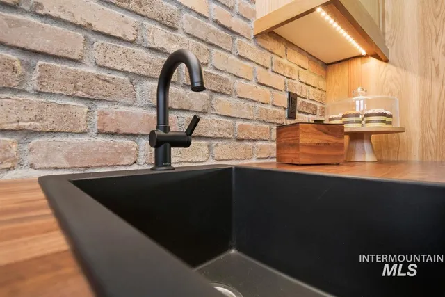 $1,699,900 | 3 Singing Spgs Way, Garden Valley, ID 83622