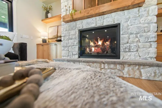 $1,699,900 | 3 Singing Spgs Way, Garden Valley, ID 83622