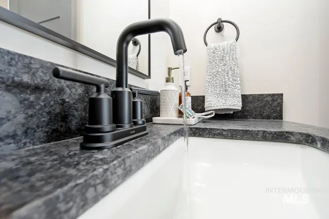 $1,699,900 | 3 Singing Spgs Way, Garden Valley, ID 83622