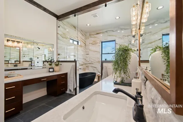 $1,699,900 | 3 Singing Spgs Way, Garden Valley, ID 83622