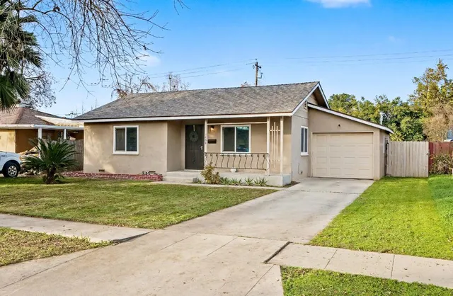 $299,900 | 1038 West Cortland Avenue, Fresno, CA 93705