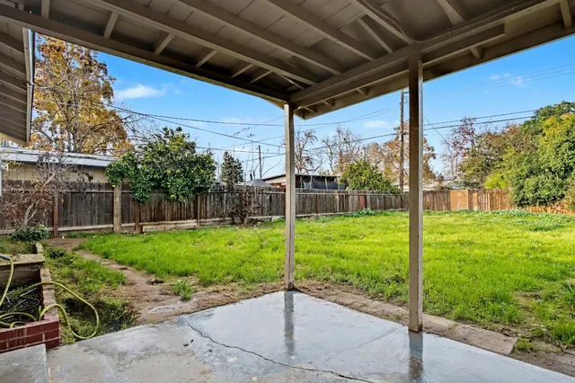 $299,900 | 1038 West Cortland Avenue, Fresno, CA 93705