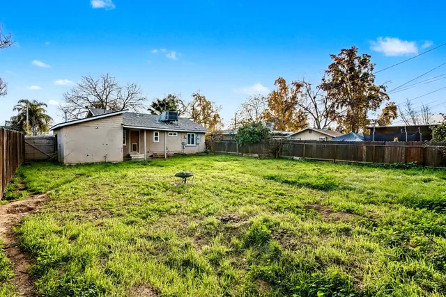 $299,900 | 1038 West Cortland Avenue, Fresno, CA 93705