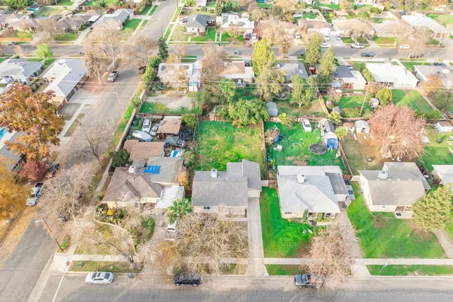 $299,900 | 1038 West Cortland Avenue, Fresno, CA 93705