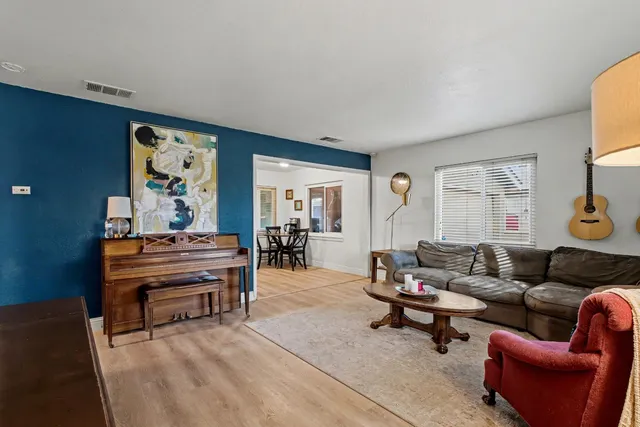 $299,900 | 1038 West Cortland Avenue, Fresno, CA 93705