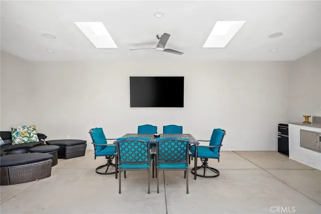 a view of a livingroom with furniture