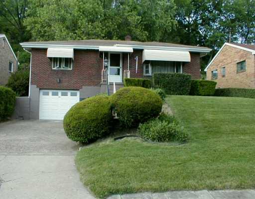 751 Cubbage Street Carnegie, PA 15106 - Photo 1 of 8 Exterior Front.