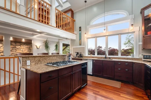 $3,250,000 | 602 Summer Street, Manchester, MA 01944