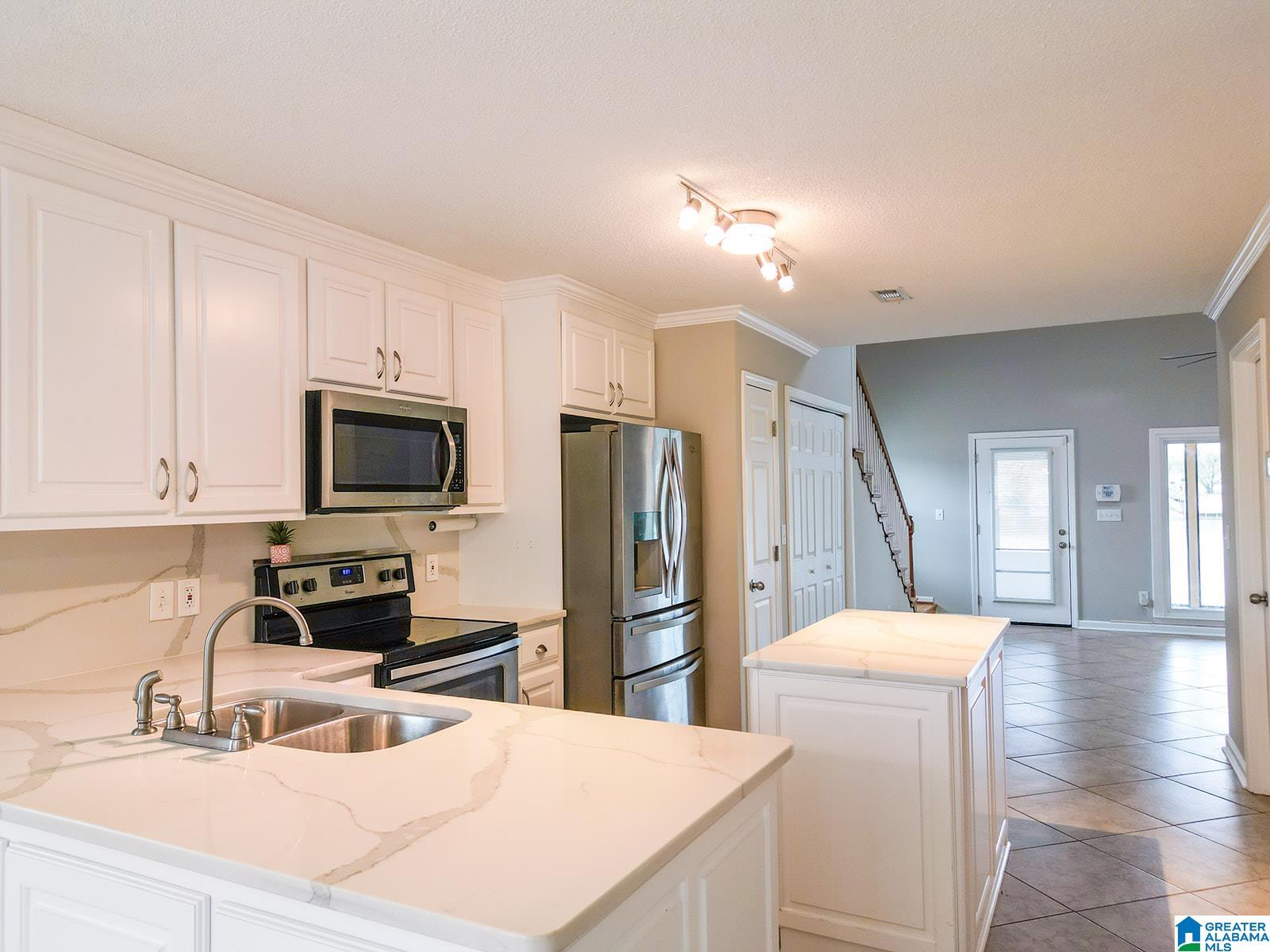 108 Emerald Point Riverside, AL 35135 - Photo 9 of 58 Gallery Image 9