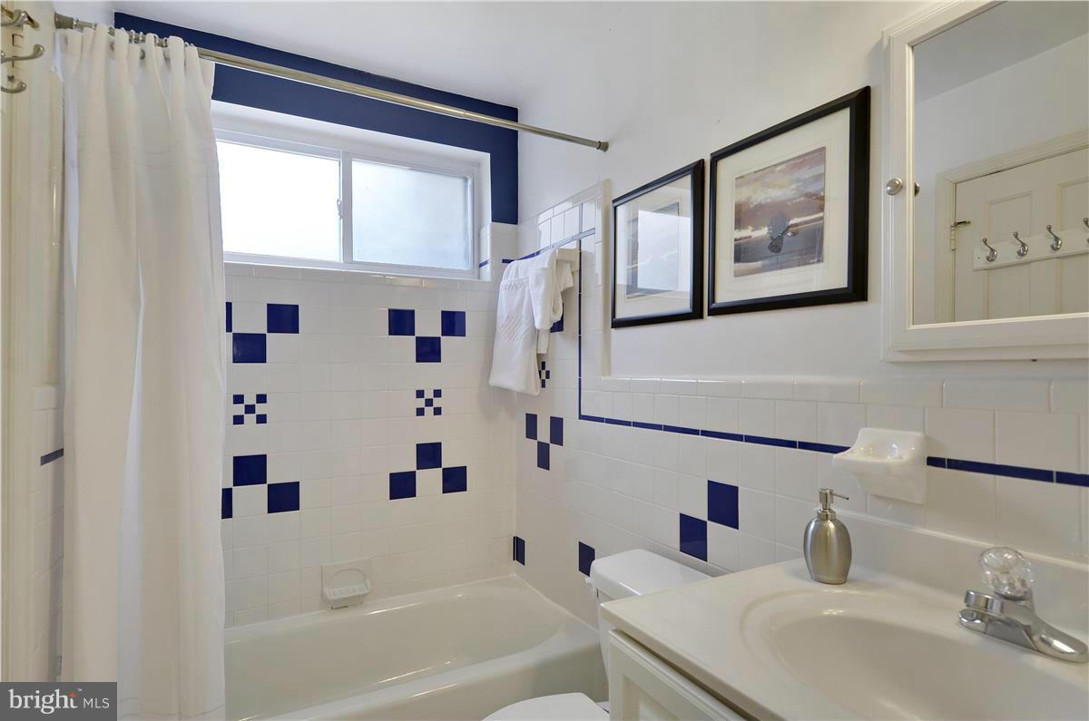 4412 Saul Road Kensington, MD 20895 - Photo 19 of 30 Bath