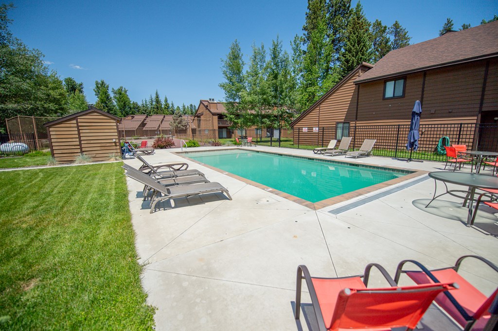 1630 Davis Avenue, Unit B10 McCall, ID 83638 - Photo 6 of 27