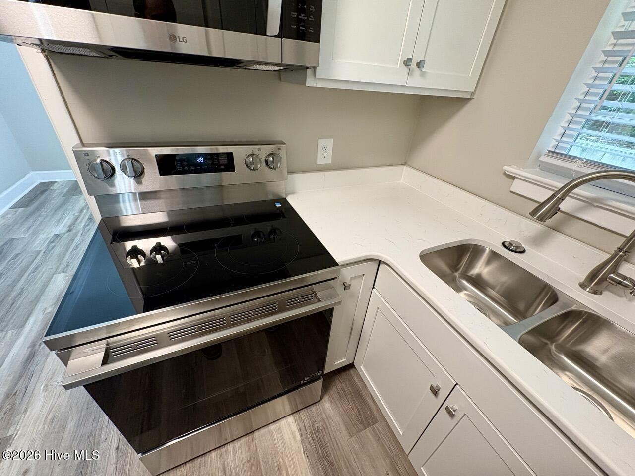 2846 Walton Way, Unit 7 Augusta, GA 30909 - Photo 5 of 25 kitchen 3