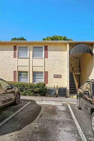 $200,000 | 7604 Camarina Calle, Unit 7604, Tampa, FL 33615