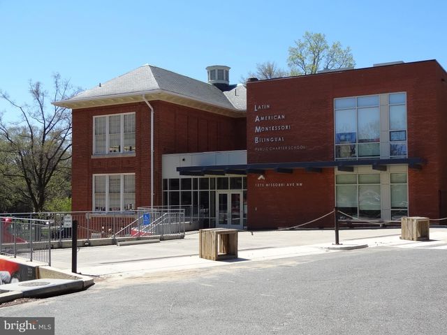 $675,000 | 5900 2nd Place Northwest, Washington, DC 20011