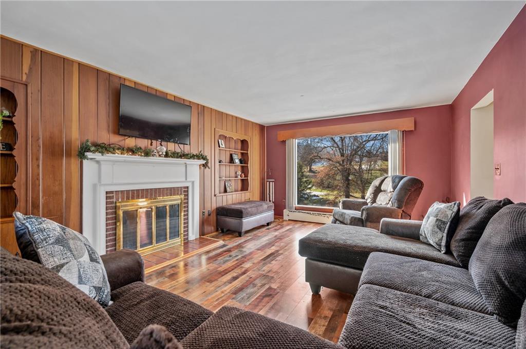 169 Stoney Road Natrona Heights, PA 15065 - Photo 3 of 25 Gallery Image 3