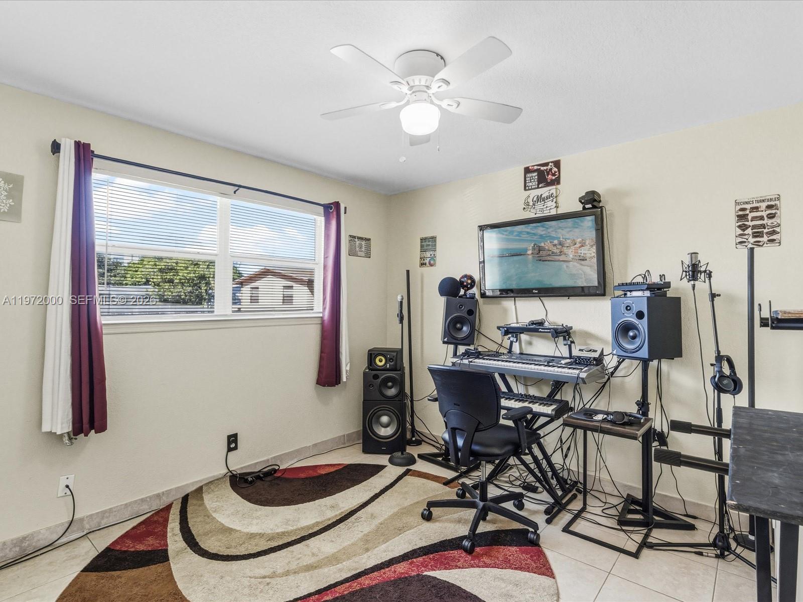 118 Phippen Waiters Road Dania Beach, FL 33004 - Photo 13 of 35