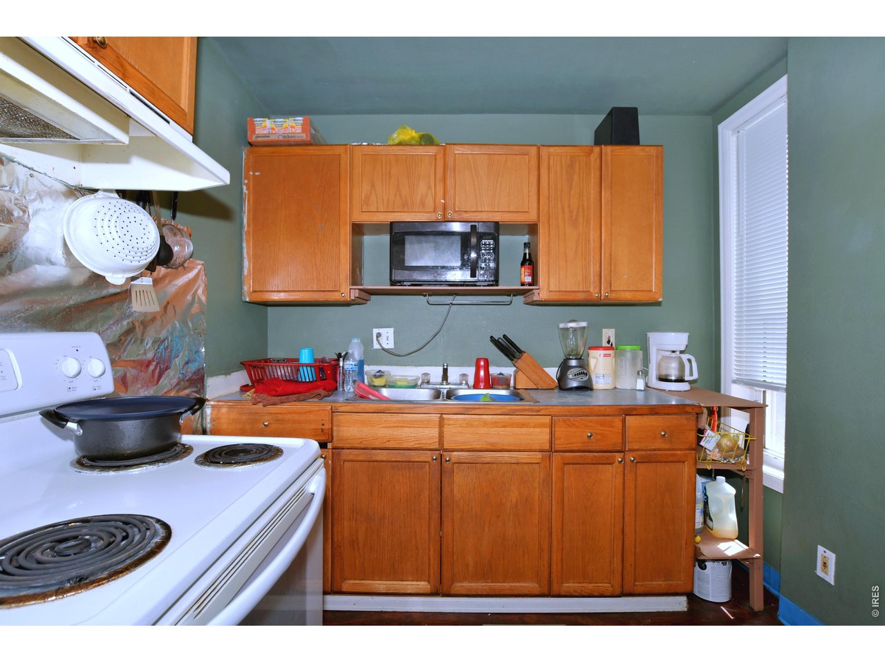 913 4th Street Greeley, CO 80631 - Photo 13 of 38