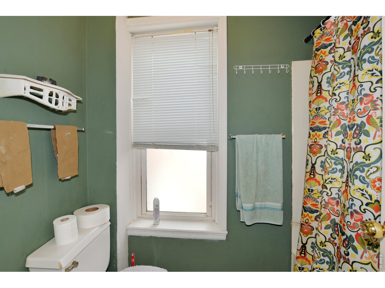 913 4th Street Greeley, CO 80631 - Photo 16 of 38