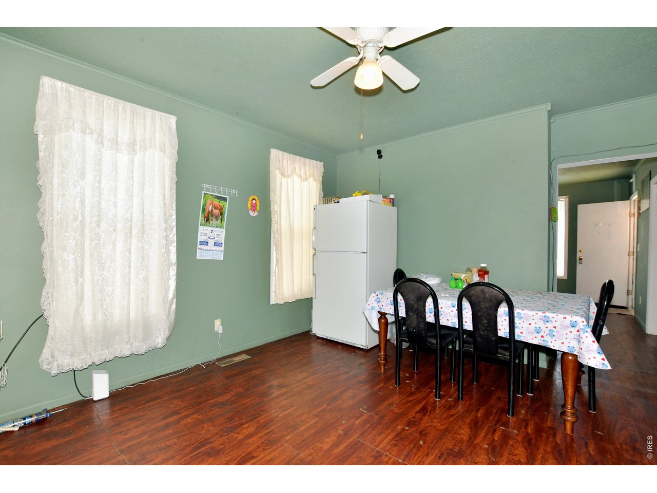 913 4th Street Greeley, CO 80631 - Photo 8 of 38