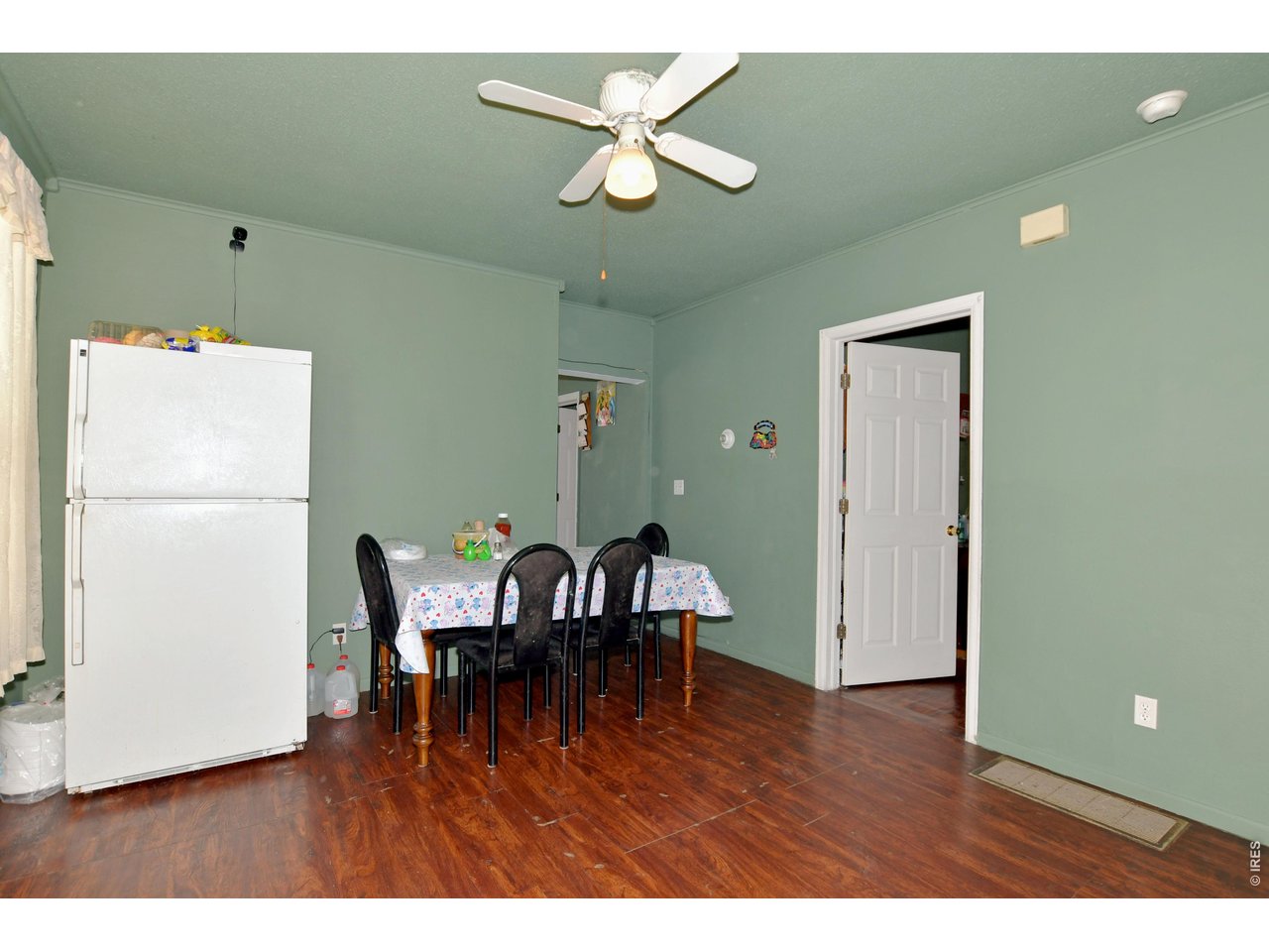 913 4th Street Greeley, CO 80631 - Photo 9 of 38