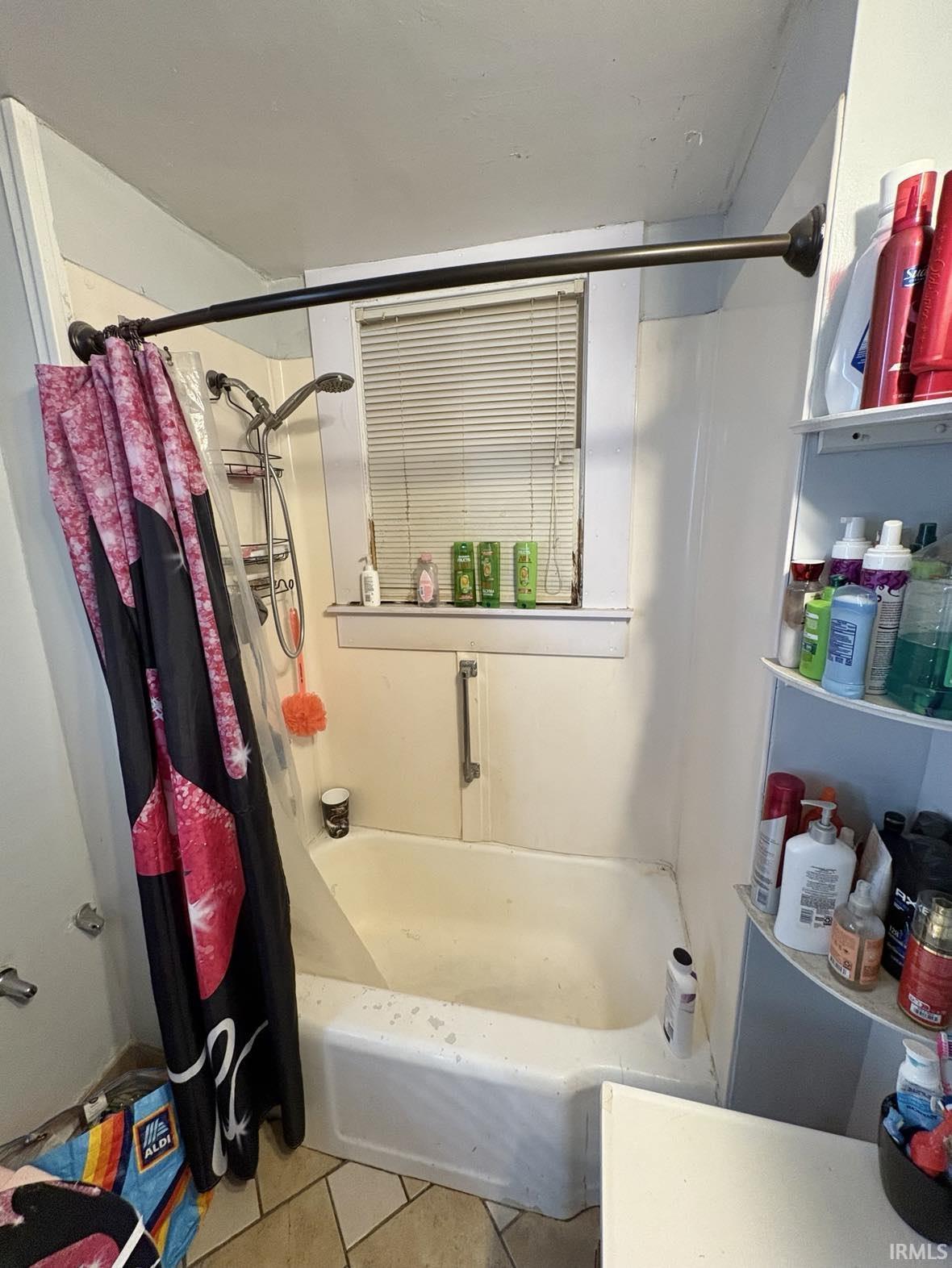 607 West Jefferson Street Decatur, IN 46733 - Photo 16 of 36