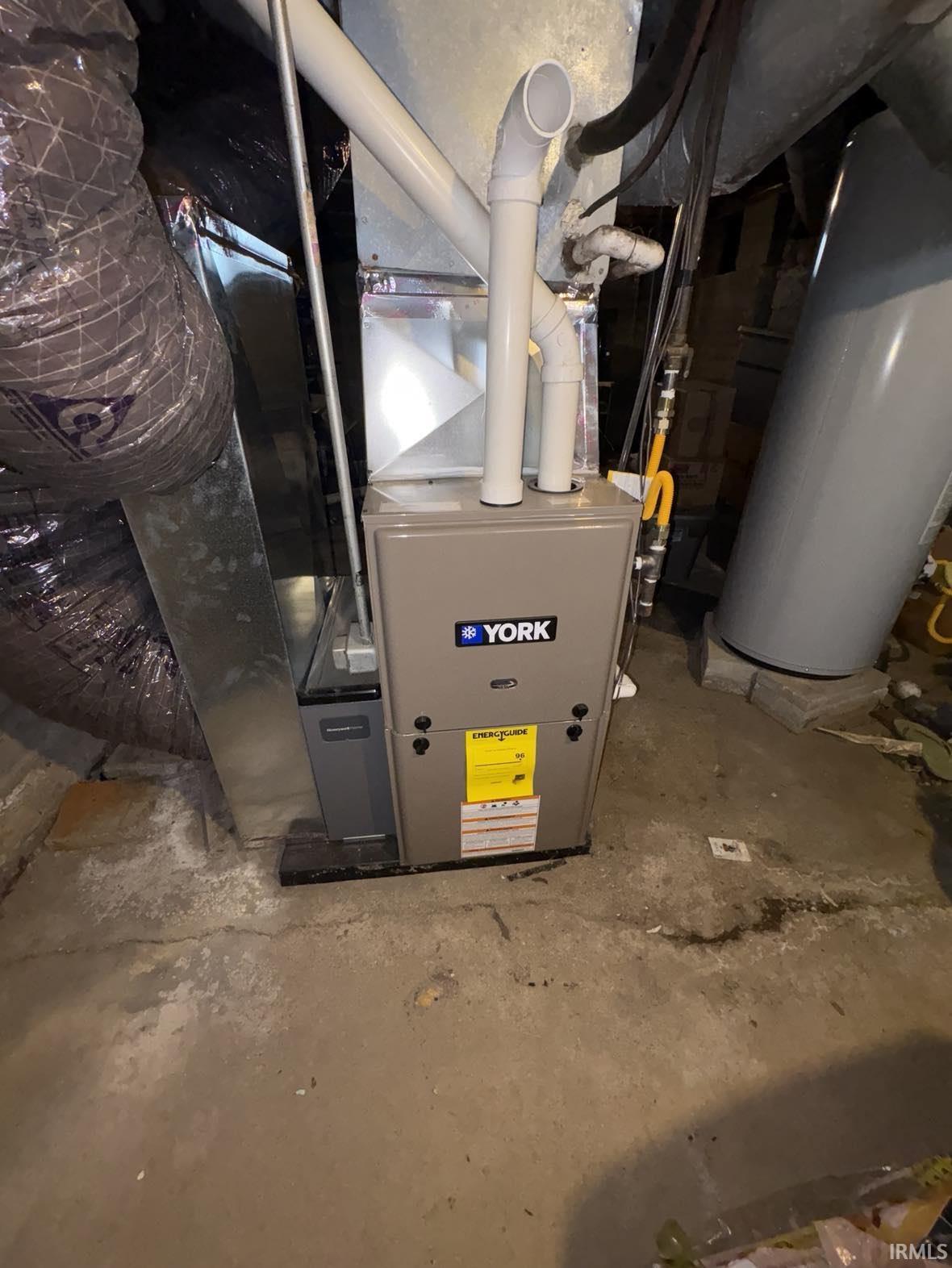 607 West Jefferson Street Decatur, IN 46733 - Photo 30 of 36