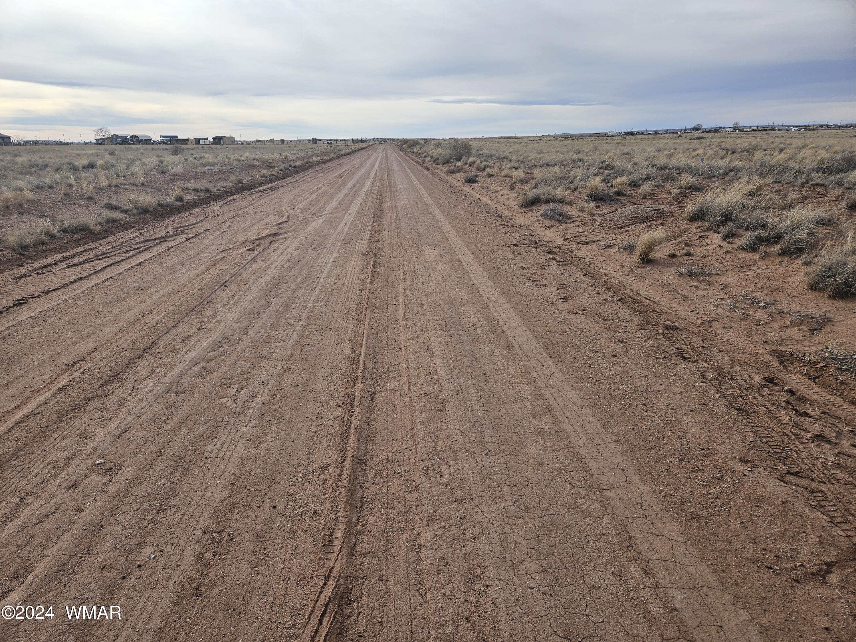 7978 Sandhill Road Holbrook, AZ 86029 - Photo 8 of 12 a view of an ocean view and mountain