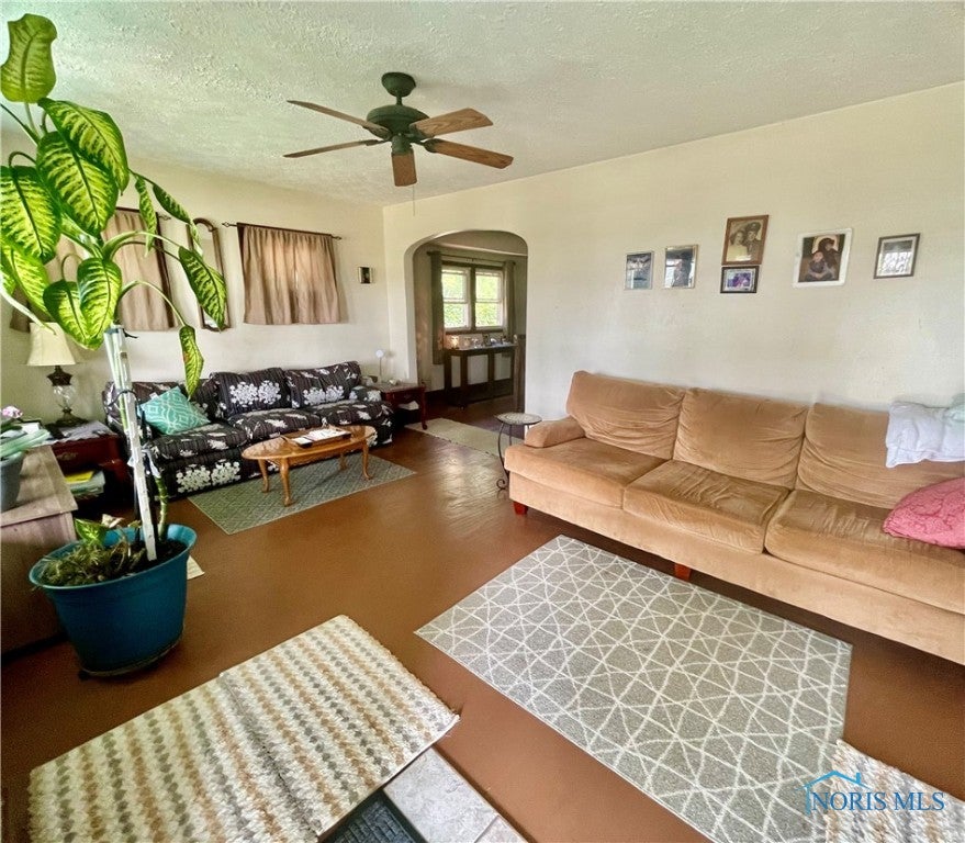 2317 Pickle Road Oregon, OH 43616 - Photo 16 of 31 Gallery Image 16