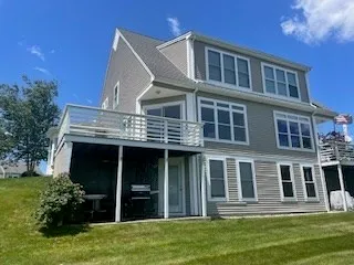 $415,000 | 32 Bay Pointe Drive, Unit 32, Wareham, MA 02532